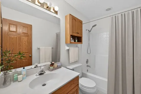 2032 Fox Valley Drive SW Rochester MN 55902