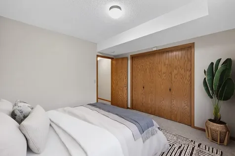 2032 Fox Valley Drive SW Rochester MN 55902
