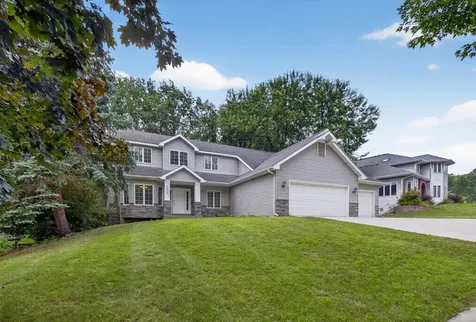2032 Fox Valley Drive SW Rochester MN 55902