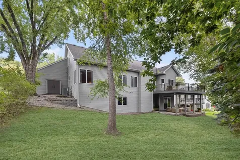 2032 Fox Valley Drive SW Rochester MN 55902