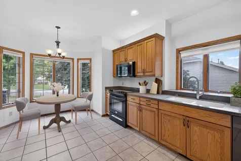 2032 Fox Valley Drive SW Rochester MN 55902