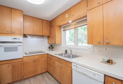 4503 S River Haven Road Moorhead MN 56560
