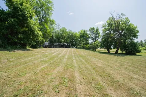4503 S River Haven Road Moorhead MN 56560