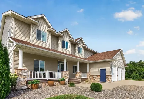 6040 Woodland Trail Greenfield MN 55357