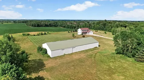 6040 Woodland Trail Greenfield MN 55357