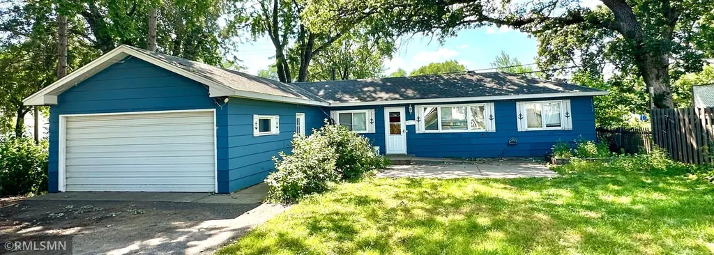 5011 Vera Cruz Avenue N Crystal MN 55429