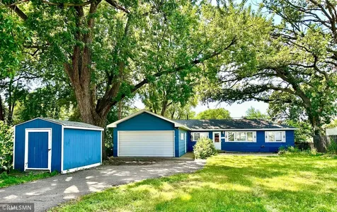 5011 Vera Cruz Avenue N Crystal MN 55429