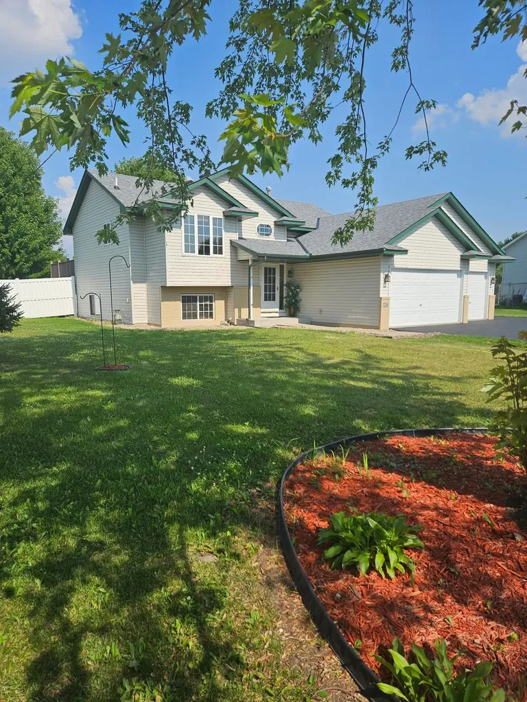5398 Kahler Drive NE Albertville MN 55301