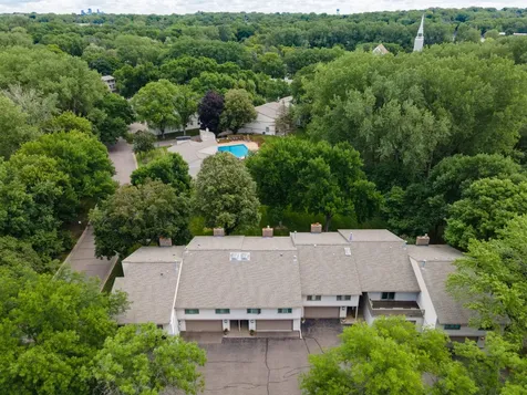 6308 Red Fox Lane Edina MN 55436