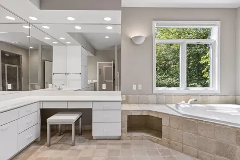 16458 Ringer Road Minnetonka MN 55391