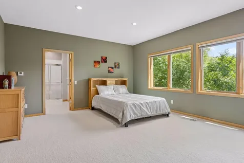 16458 Ringer Road Minnetonka MN 55391