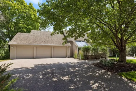 16458 Ringer Road Minnetonka MN 55391