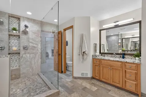 19044 Inndale Drive Lakeville MN 55044