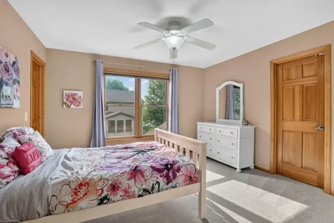 19044 Inndale Drive Lakeville MN 55044