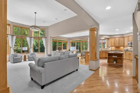 19044 Inndale Drive Lakeville MN 55044