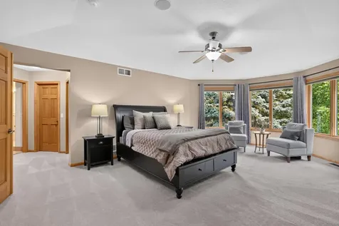 19044 Inndale Drive Lakeville MN 55044