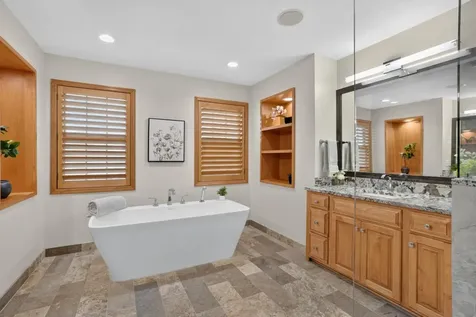 19044 Inndale Drive Lakeville MN 55044