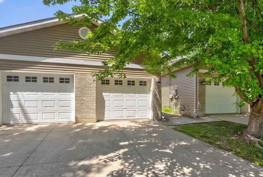 3132 River Falls Court NW Rochester MN 55901