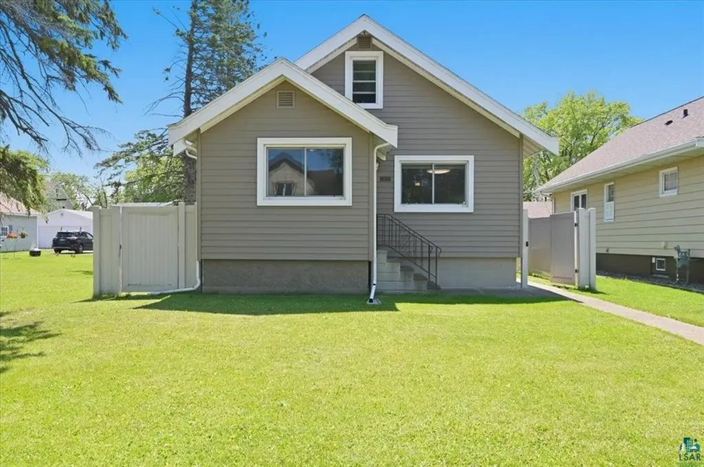 920 N 21st Street Superior WI 54880