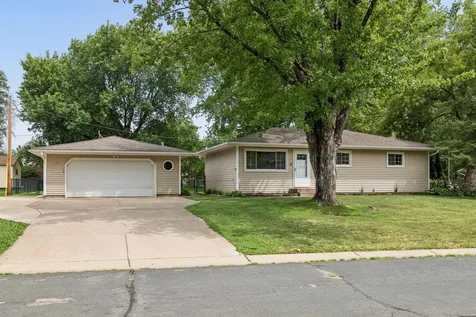 5875 Upper 182nd Street W Farmington MN 55024