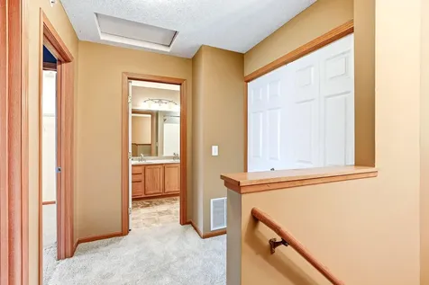 428 Willoughby Way W Minnetonka MN 55305