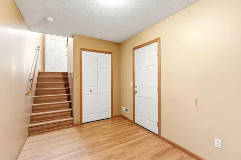 428 Willoughby Way W Minnetonka MN 55305