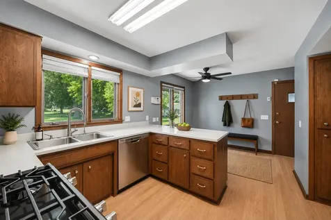 206 Lincoln Avenue S New Prague MN 56071