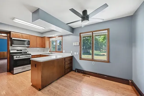 206 Lincoln Avenue S New Prague MN 56071