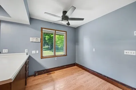 206 Lincoln Avenue S New Prague MN 56071