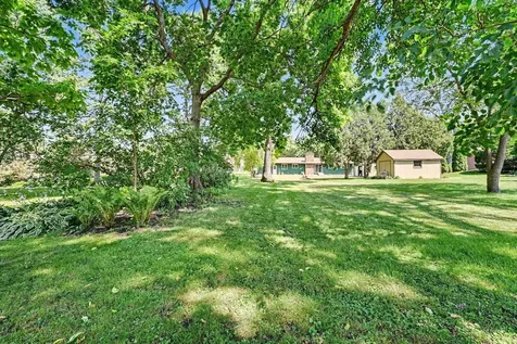 206 Lincoln Avenue S New Prague MN 56071