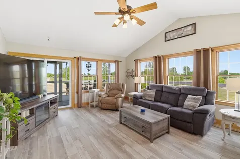 20811 Ocean Road Janesville MN 56048