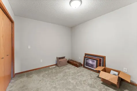 345 Roosevelt Street S Cambridge MN 55008