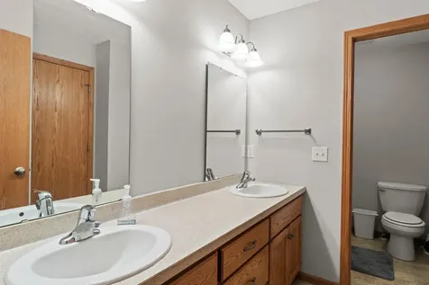 345 Roosevelt Street S Cambridge MN 55008
