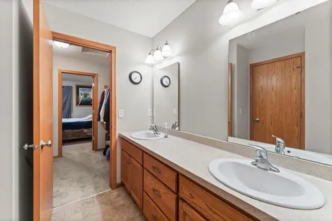 345 Roosevelt Street S Cambridge MN 55008