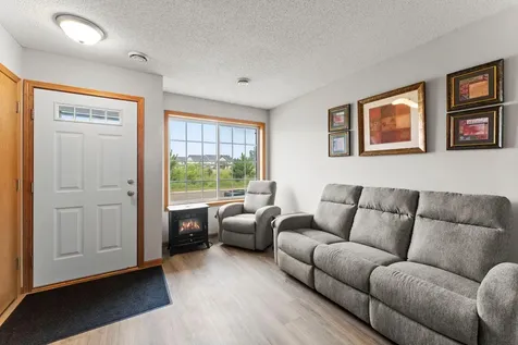 345 Roosevelt Street S Cambridge MN 55008