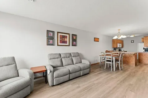 345 Roosevelt Street S Cambridge MN 55008