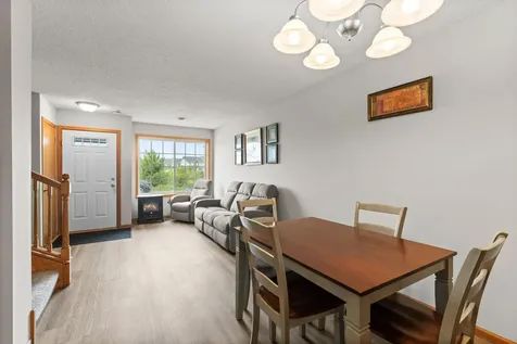 345 Roosevelt Street S Cambridge MN 55008
