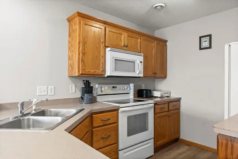 345 Roosevelt Street S Cambridge MN 55008