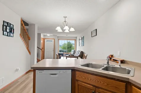 345 Roosevelt Street S Cambridge MN 55008