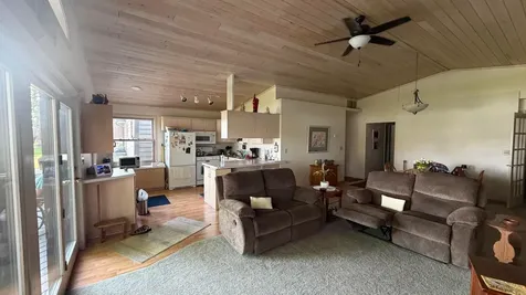 1037 Hamlet Drive N Avon MN 56310