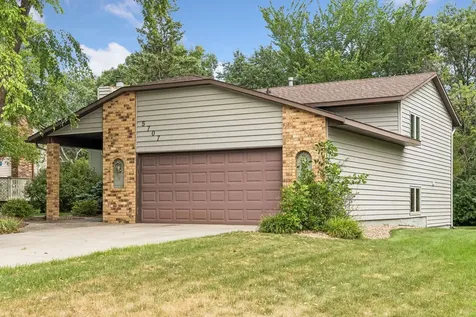 5707 125th Street W Apple Valley MN 55124