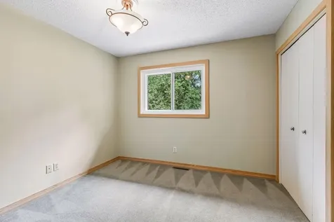 5707 125th Street W Apple Valley MN 55124