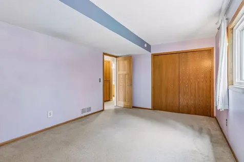 5707 125th Street W Apple Valley MN 55124