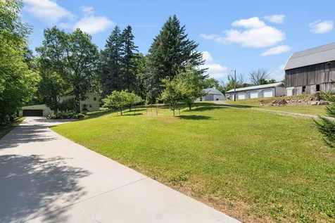 8315 Greenfield Road Loretto MN 55357