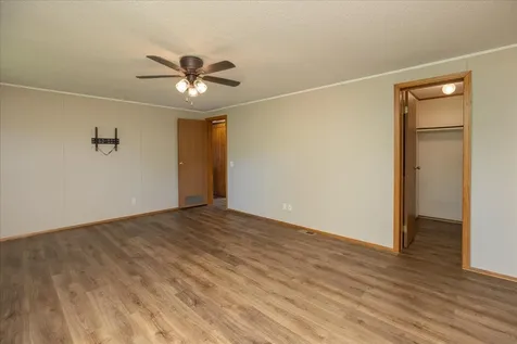 7300 30th Street SE Eyota MN 55934