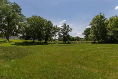 7300 30th Street SE Eyota MN 55934