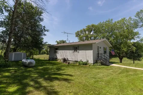 7300 30th Street SE Eyota MN 55934