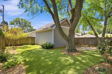 2222 Scheffer Avenue Saint Paul MN 55116