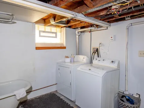 421 Snelling Avenue S Saint Paul MN 55105