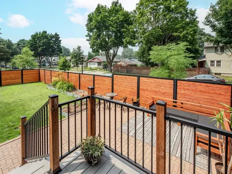 421 Snelling Avenue S Saint Paul MN 55105